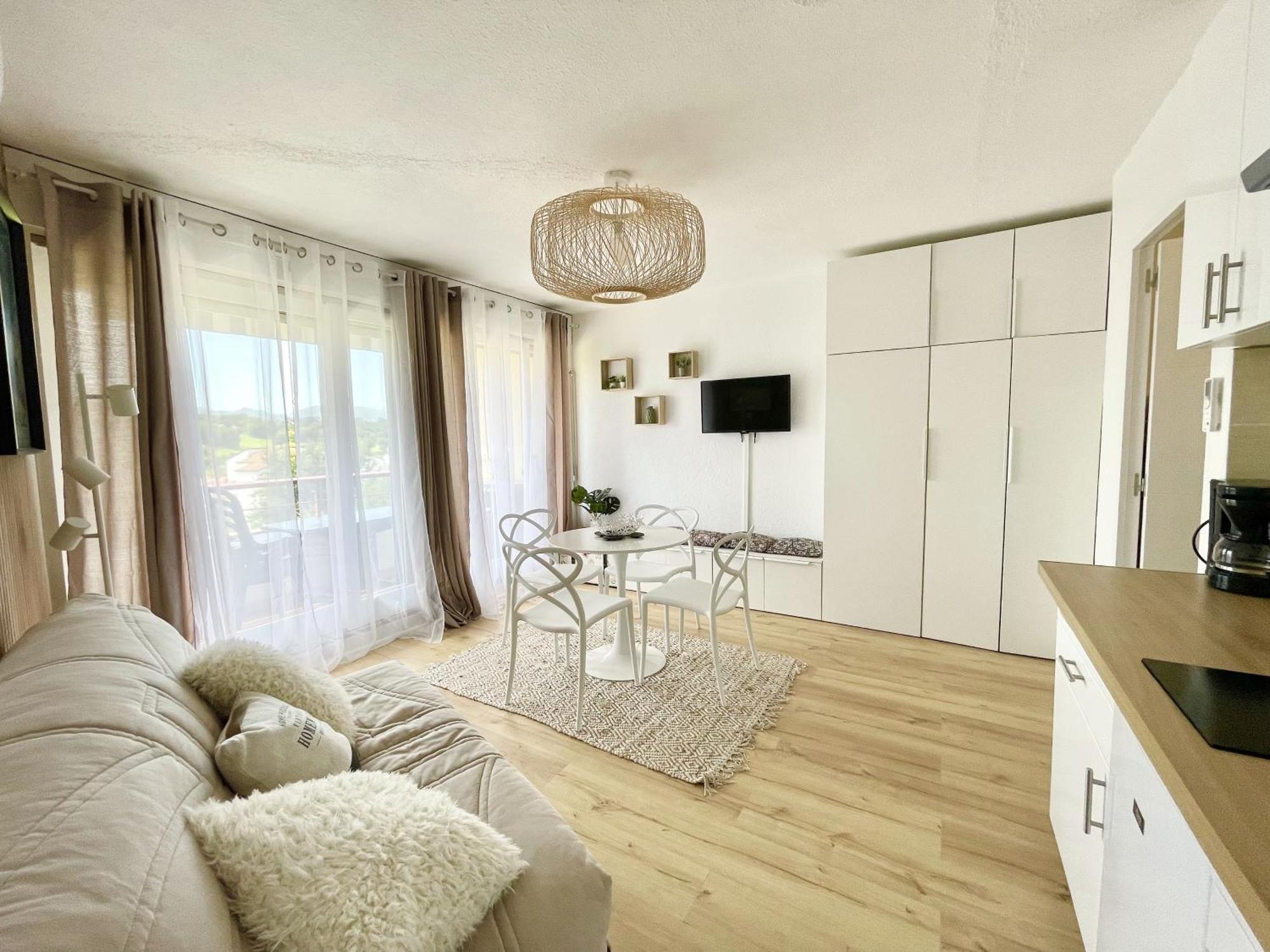 생장드루즈 Caporizon-Baillenia-T1 Vue Montagne - Piscine St Jean De Luz 아파트 외부 사진